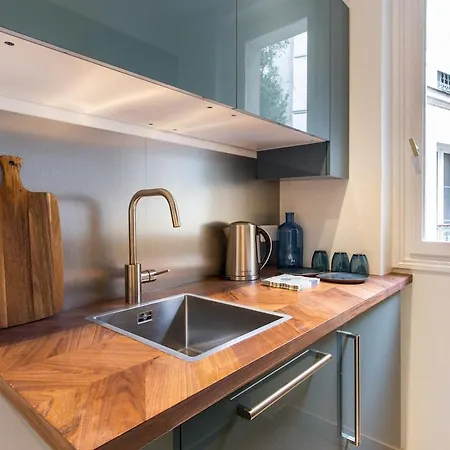 Montmartre Seveste Beautiful 2br *