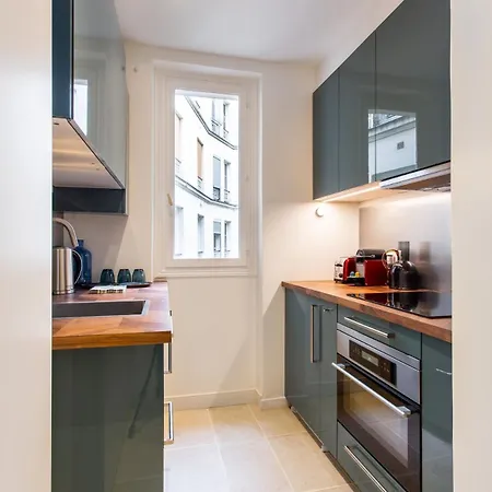 Апартаменты Montmartre Seveste Beautiful 2br *