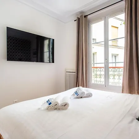 Montmartre Seveste Beautiful 2br * Paris